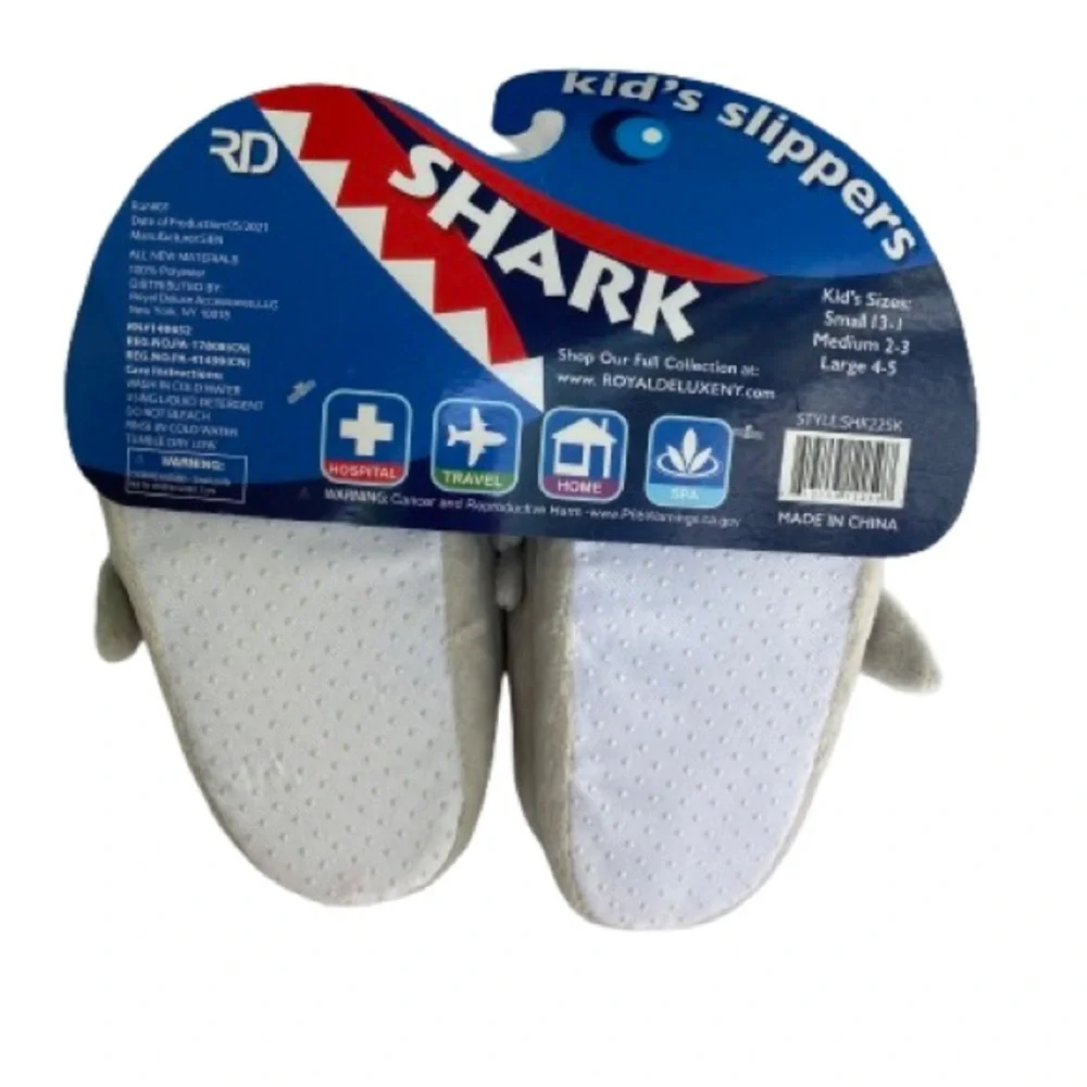 Kid's Shark Slippers Size S 13-1 Beach Ocean Life NWT